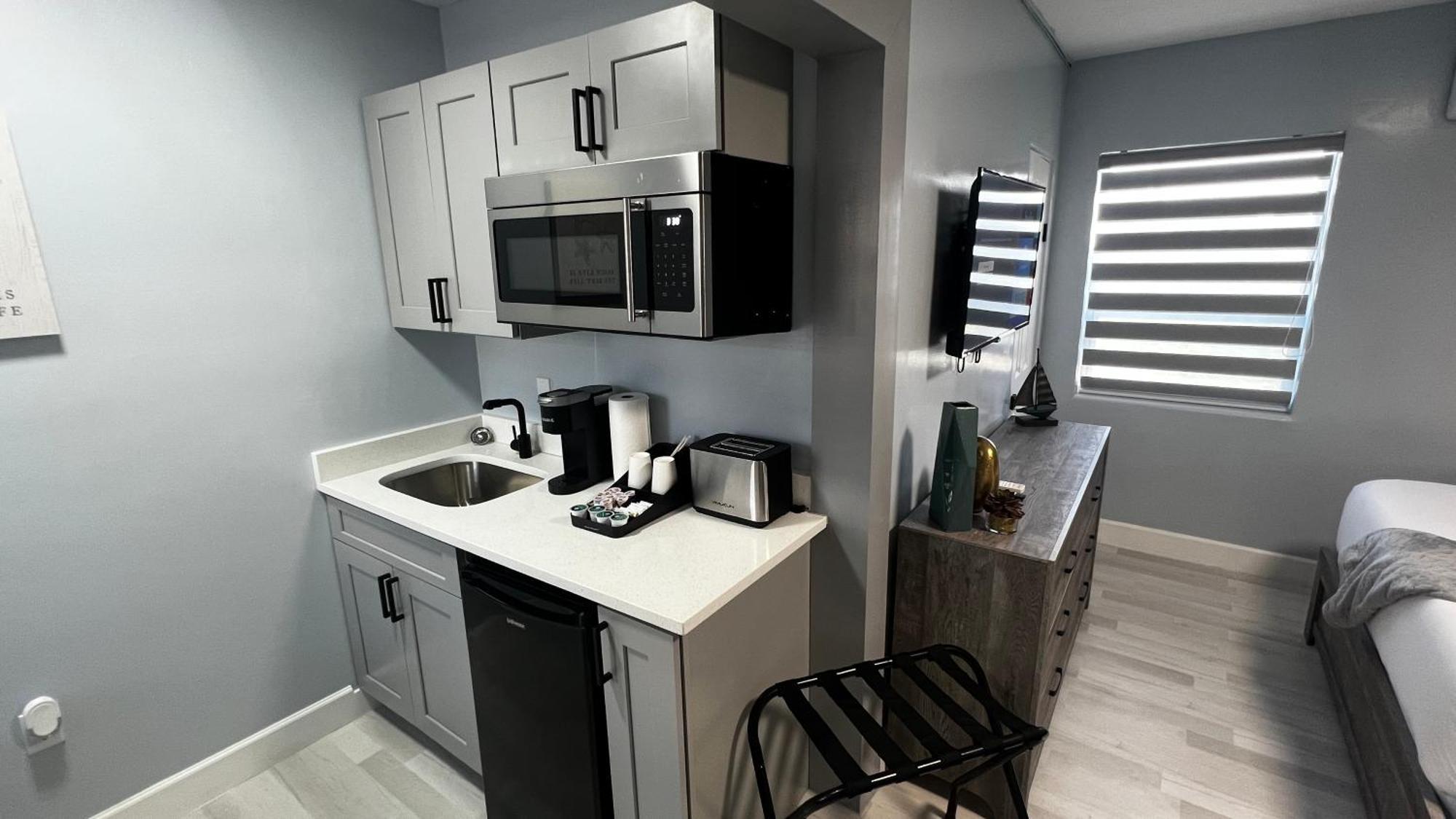 Oceano Suites Daytona Beach Room photo