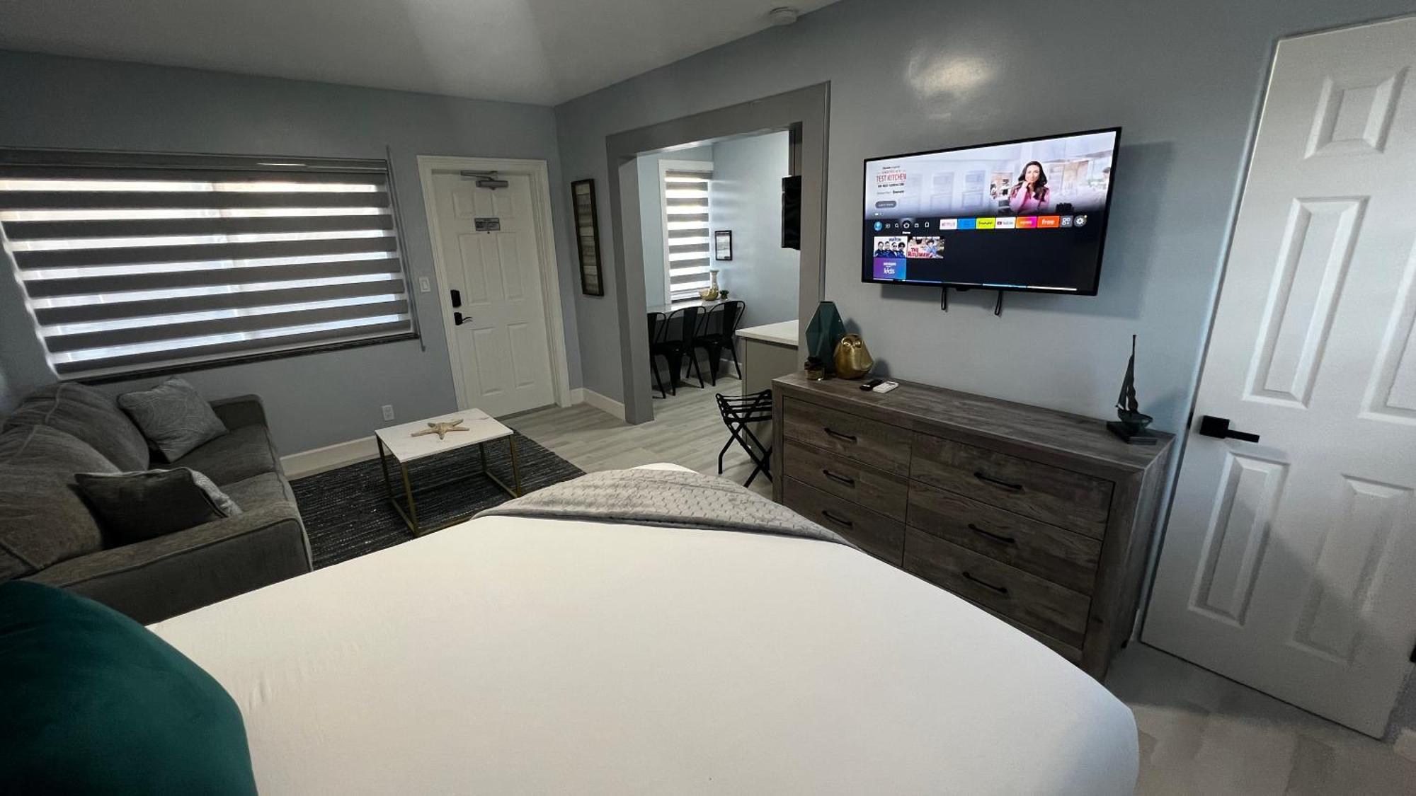 Oceano Suites Daytona Beach Room photo