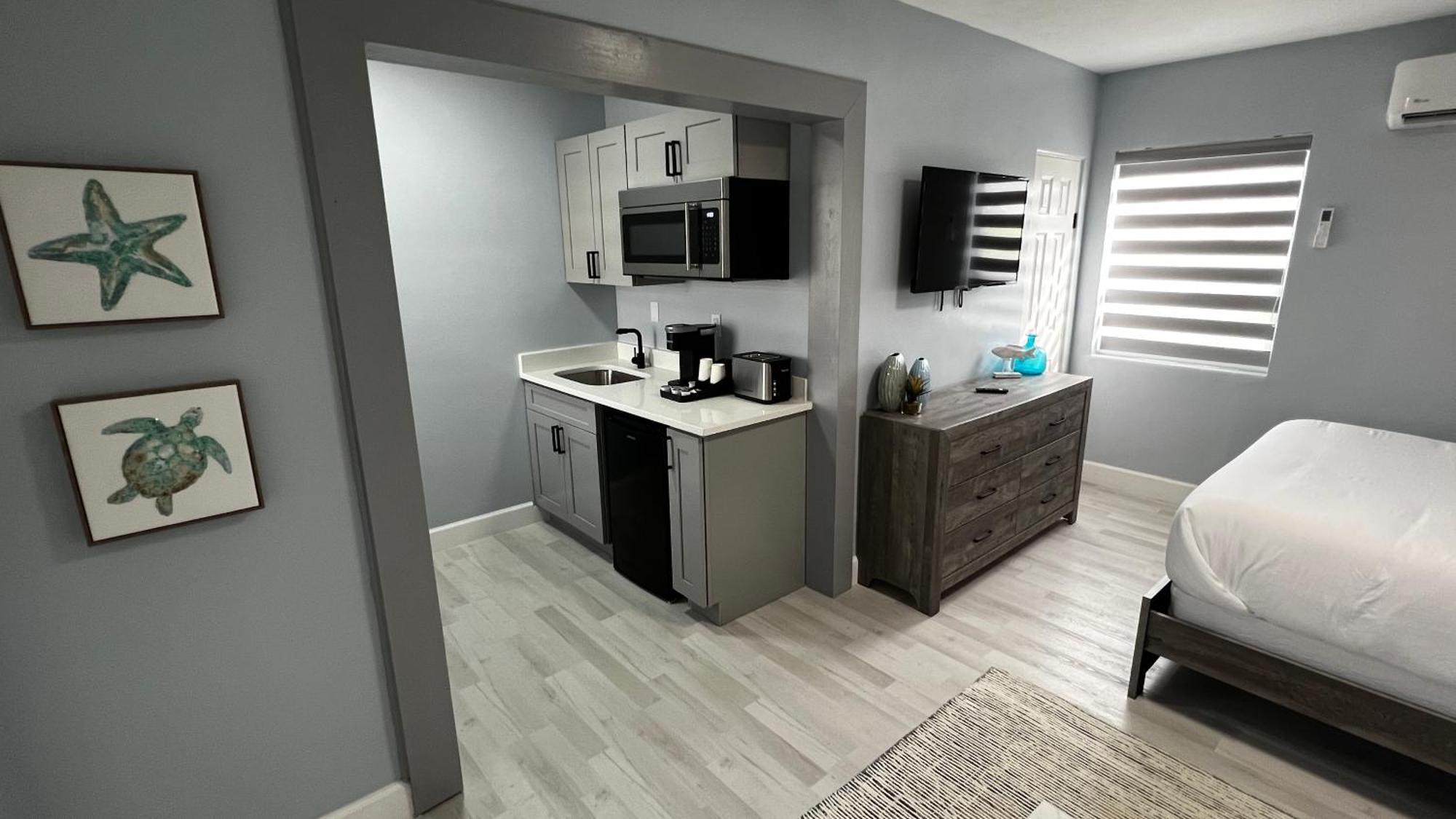 Oceano Suites Daytona Beach Room photo
