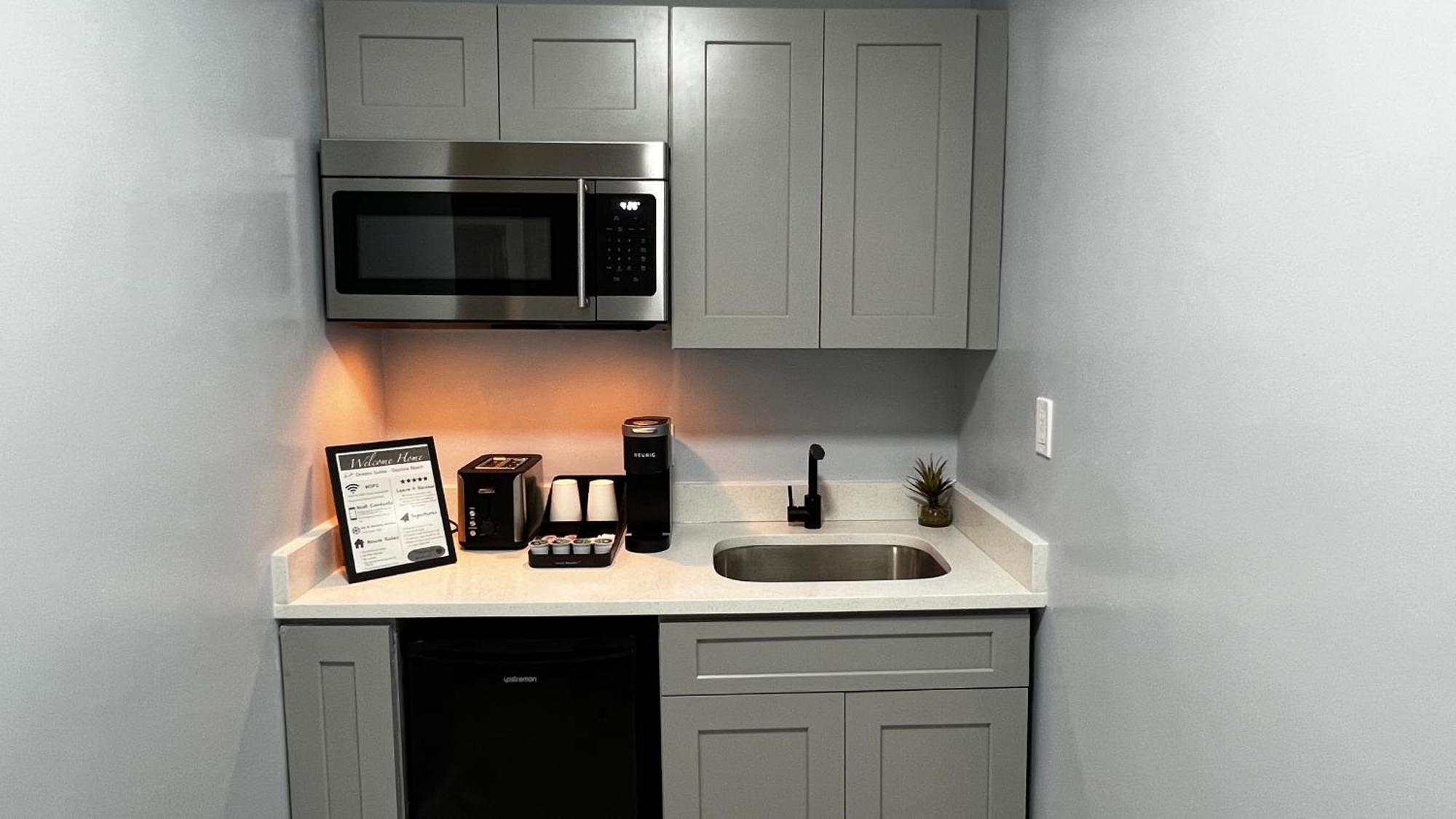Oceano Suites Daytona Beach Room photo