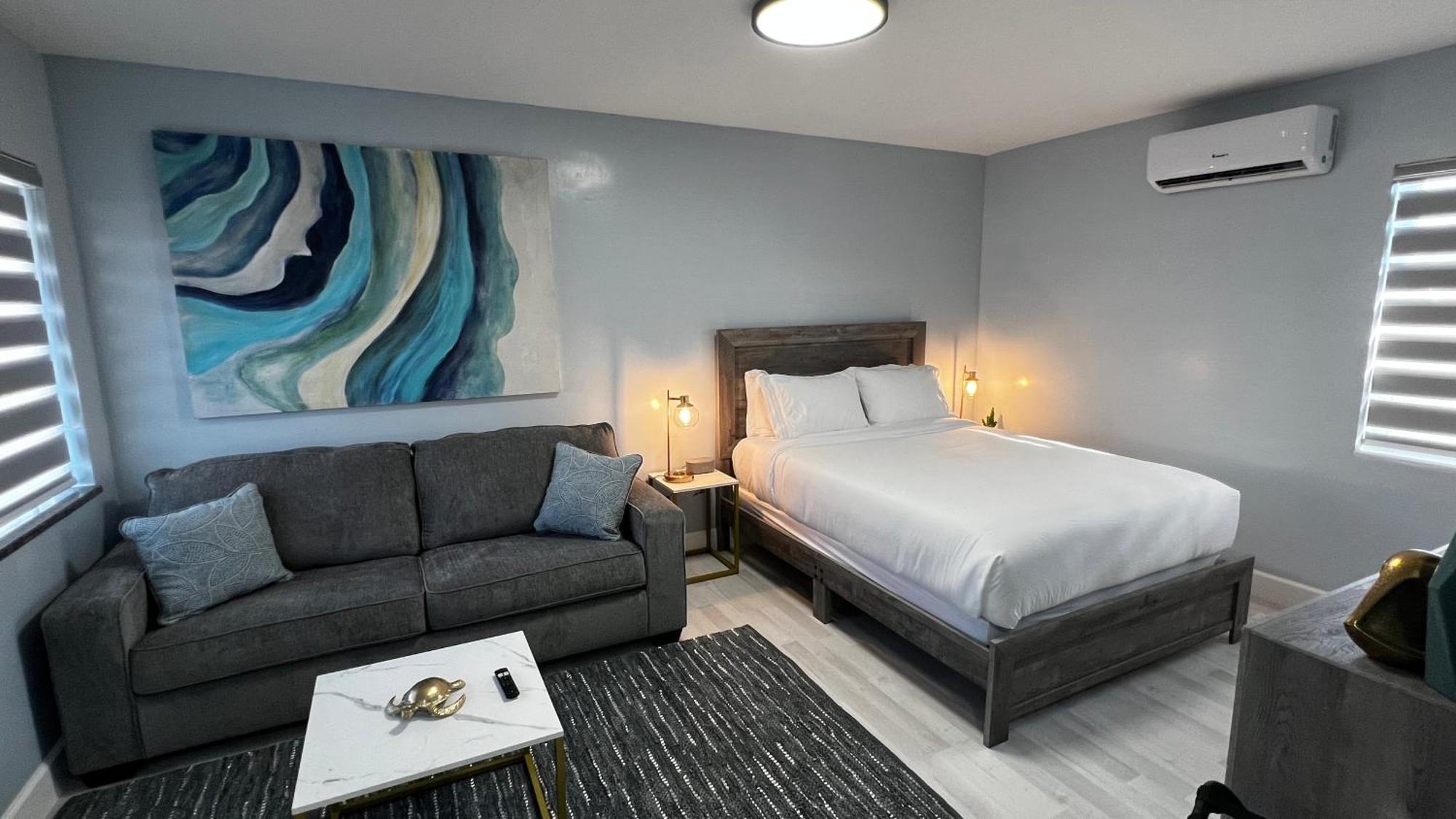 Oceano Suites Daytona Beach Room photo